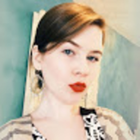 Meet your Posher, Erica - Picture 1 of 1